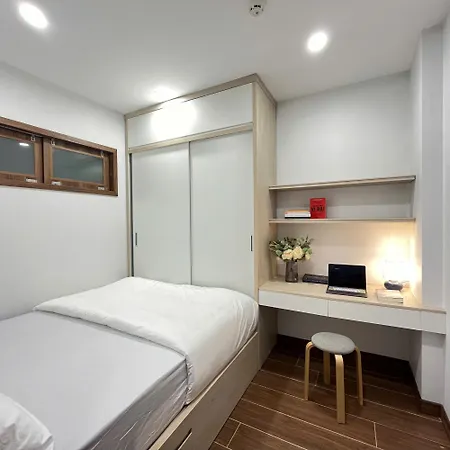 The Literature'N Central Hotel And Travel Hanoi Exterior photo